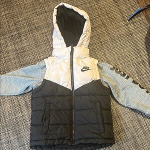 Nike Kids' Black and White Puffer Jacket